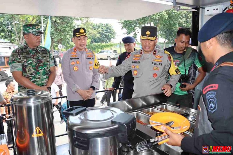 Wakapolda Jatim Gelar Bhakti Kesehatan Bhayangkara dan Gebyar Vaksinasi PFIZER di Pelabuhan Gresik