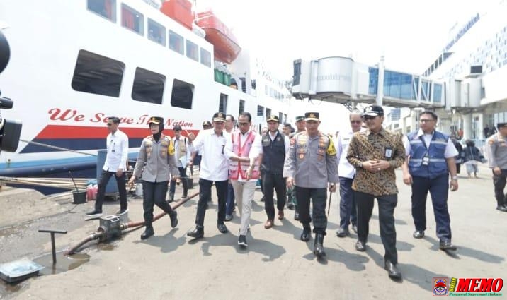 Kapolri Pantau Kesiapan di Pelabuhan Tanjung Perak