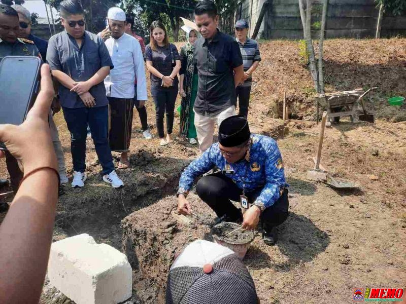 Peletakan Batu Pertama Pembangunan Balai RT07 Palma Classica  Dihadiri 3 Pilar