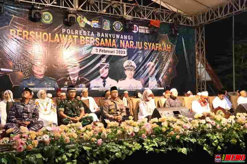 Polisi Resort Kota Banyuwangi Gelar Sholawat Bersama dan Santuni 525 Yatim