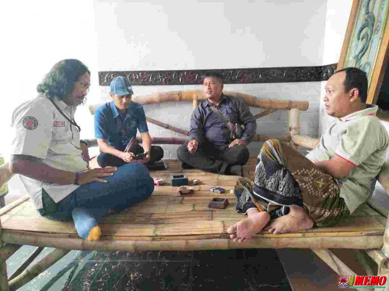 Didatangi Beberapa Awak Media ke Rumahnya, Kades Lampah Sambut dengan Santun