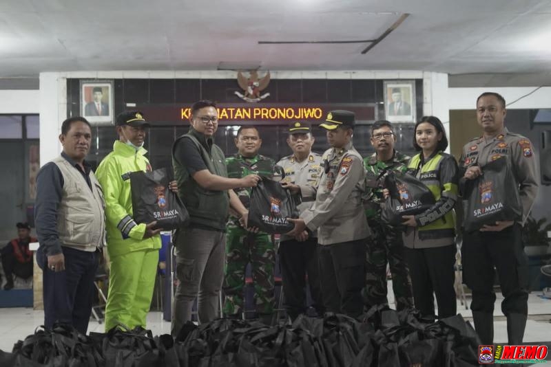 Sinergi Polres Malang Bersama TNI Bantu Penanganan Dampak Erupsi Semeru