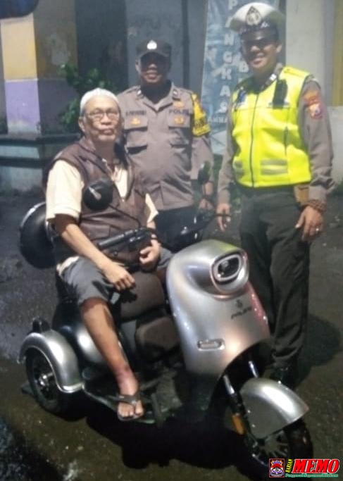 Guna Mencegah Terjadinya Curanmor, Timsus Polsek Simokerto Lakukan Patroli Tengah Malam