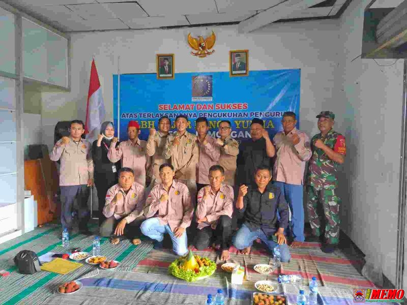 LBH FPY Gelar Pengukuhan Pengurus Gresik - Lamongan 