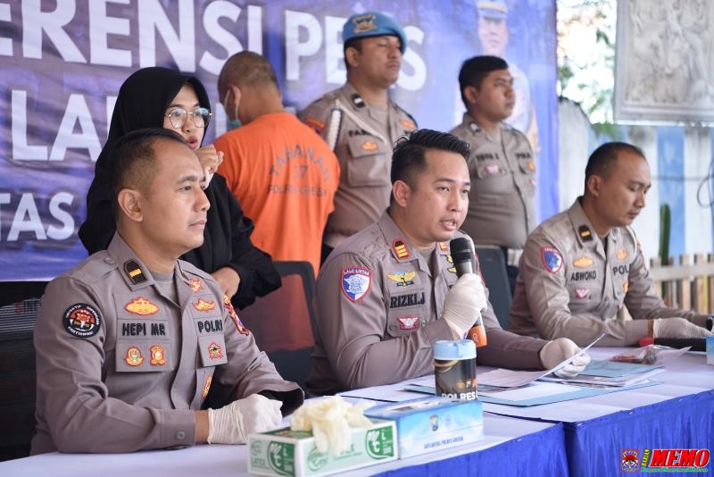 Satlantas Polres Gresik Tangkap Pelaku Tabrak Lari Maut di Menganti, Tewaskan Seorang Remaja