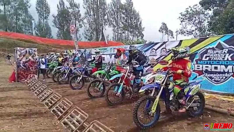 Direktur Harian Memo Syamsul Arif Menang Juara 2 dalam Lomba Motorcros di Bromo