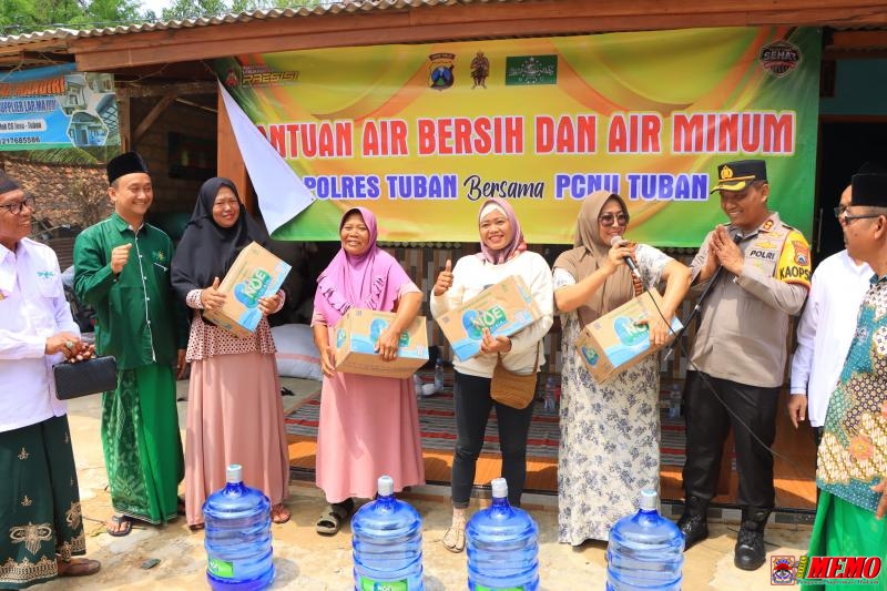 Polres Tuban Gandeng PCNU, Gelar Bakti Sosial Pembagian Air Bersih
