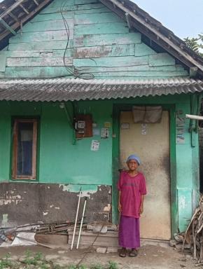 Miris, Tami Warga Cengkong Layak Dapat Bantuan Justru Luput dari Data Bansos Tuban 