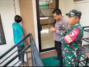 Seorang Pria Gojek Ditemukan Tewas Gantung Diri di Masjid