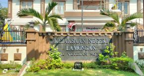 Bobroknya Rabat Beton Desa Jubelkidul Dilaporkan ke Kejaksaan Lamongan
