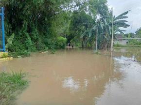 Intensitas Hujan Tinggi, Sungai Kalikening Meluap Genangi Rumah Warga Brangkal