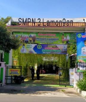 Wali Murid SMPN 3 Lamongan Menjerit, Pendidikan Gratis 12 Tahun Hoax.? 