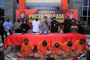 Polres Gresik Amankan Lima Pesilat Diduga Penganiaya Penjual Nanas Hingga Tewas