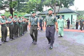 Kunjungi Kodim Pacitan, Pangdam V/Brawijaya ingatkan Jaga Netralitas TNI